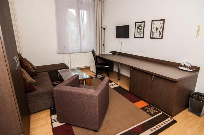 Pension Horse Inn Кошице Екстер'єр фото