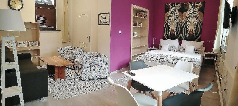 Pension Horse Inn Кошице Екстер'єр фото