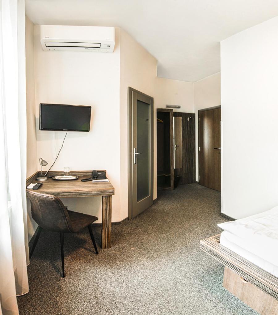 Pension Horse Inn Кошице Екстер'єр фото