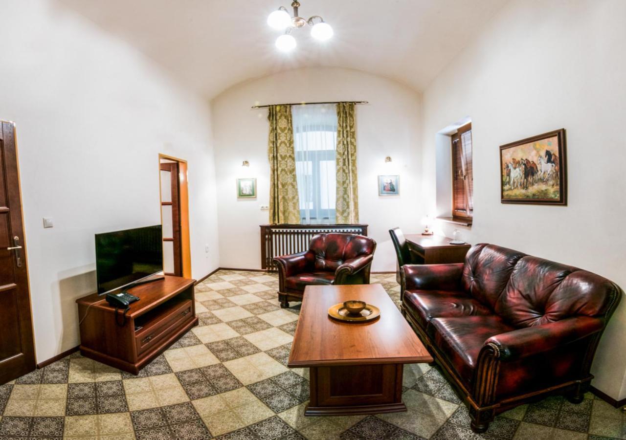 Pension Horse Inn Кошице Екстер'єр фото
