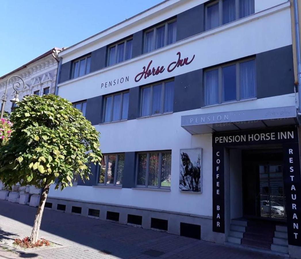 Pension Horse Inn Кошице Екстер'єр фото