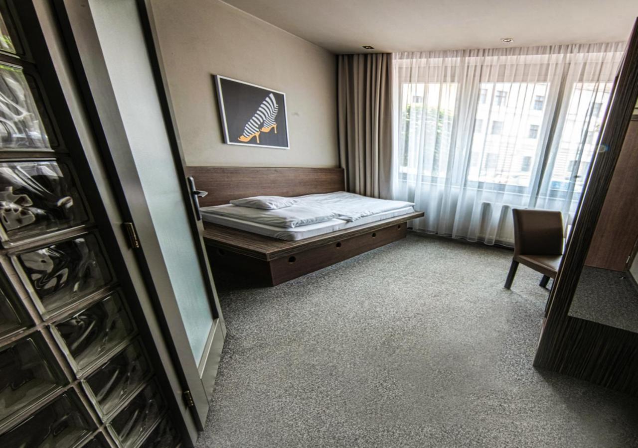 Pension Horse Inn Кошице Екстер'єр фото